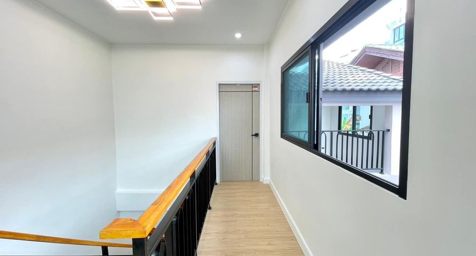 For sale 4 bed house in Don Mueang, Bangkok