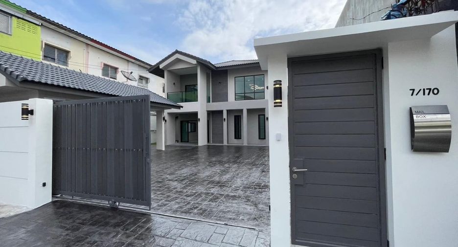 For sale 4 bed house in Don Mueang, Bangkok
