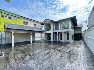 For sale 4 Beds house in Don Mueang, Bangkok