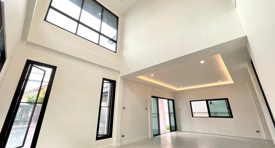 For sale 4 bed house in Don Mueang, Bangkok