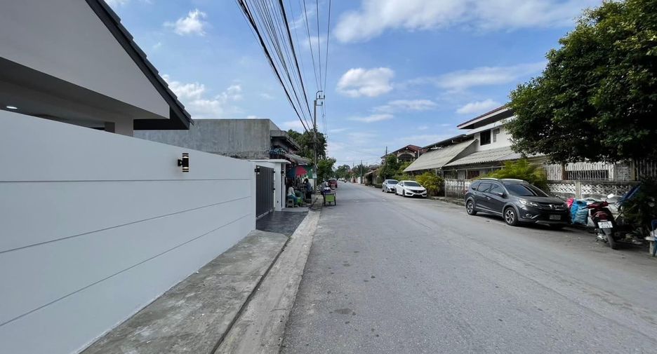 For sale 4 bed house in Don Mueang, Bangkok