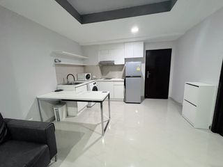 For sale 1 bed condo in Huai Khwang, Bangkok