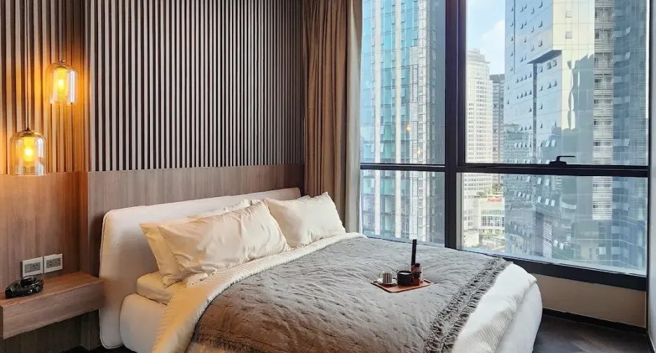 For rent 2 bed condo in Khlong Toei, Bangkok