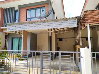 For sale 3 bed townhouse in Bang Khun Thian, Bangkok