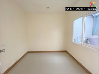 For sale 3 bed townhouse in Mueang Samut Sakhon, Samut Sakhon