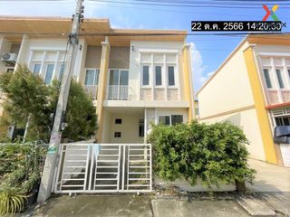 For sale 3 bed townhouse in Mueang Samut Sakhon, Samut Sakhon