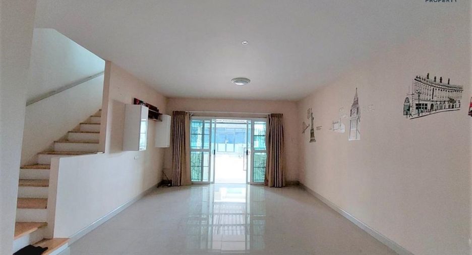 For sale 4 Beds townhouse in Mueang Nonthaburi, Nonthaburi