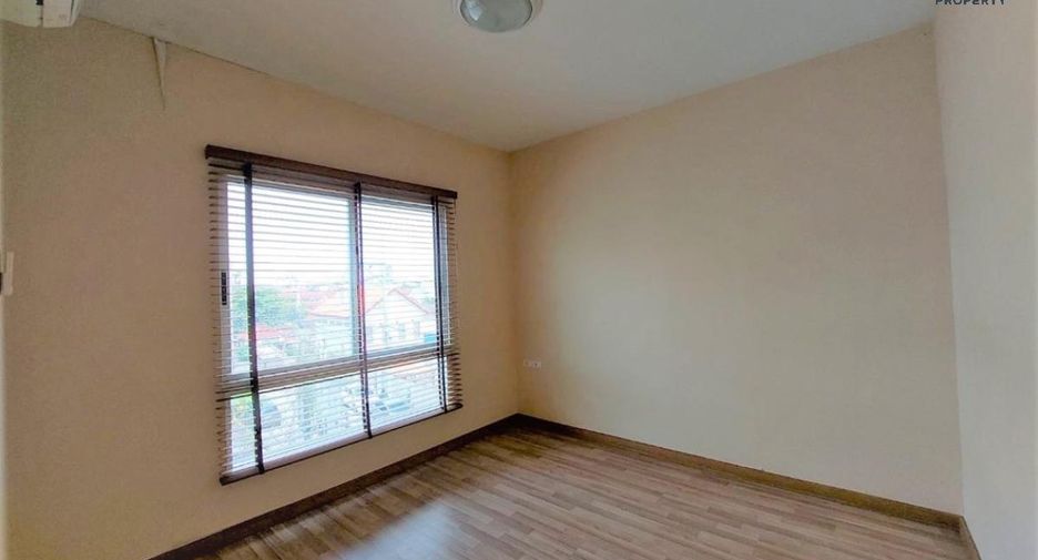 For sale 4 Beds townhouse in Mueang Nonthaburi, Nonthaburi