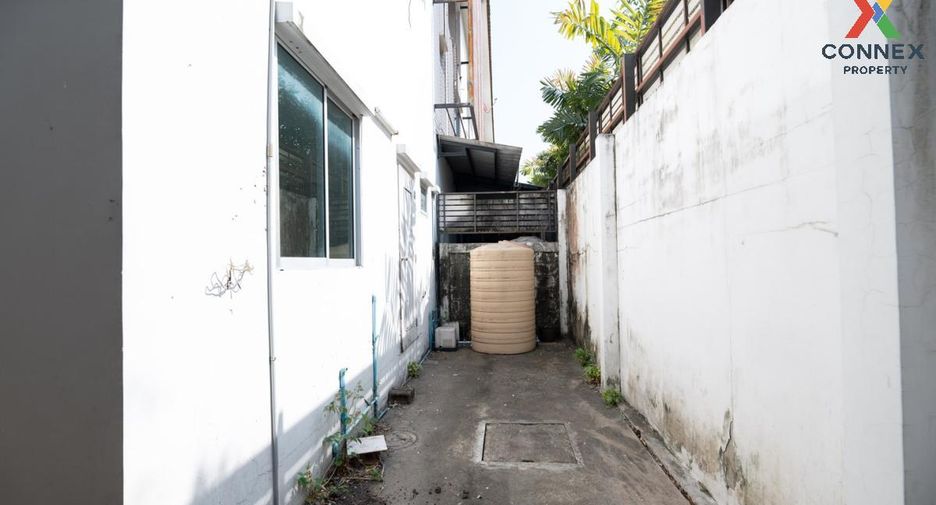 For sale 3 Beds townhouse in Mueang Nonthaburi, Nonthaburi
