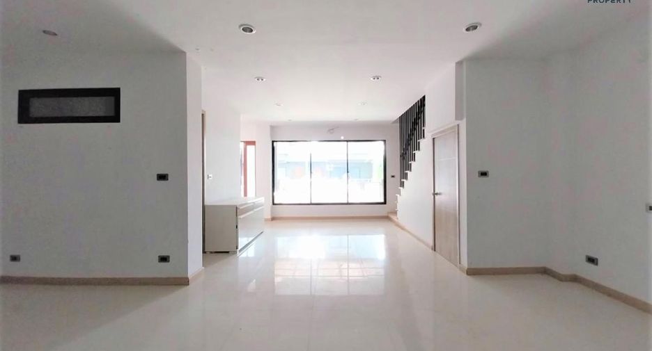 For sale 1 bed townhouse in Pak Kret, Nonthaburi