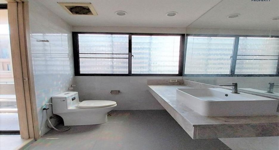 For sale 1 bed townhouse in Pak Kret, Nonthaburi