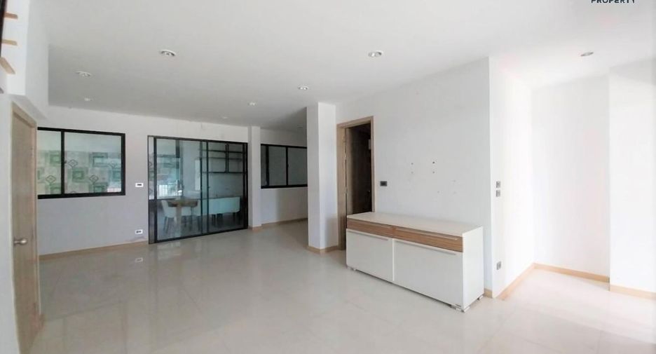 For sale 1 bed townhouse in Pak Kret, Nonthaburi