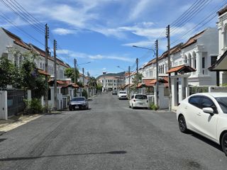 For sale 3 bed townhouse in Mueang Phuket, Phuket