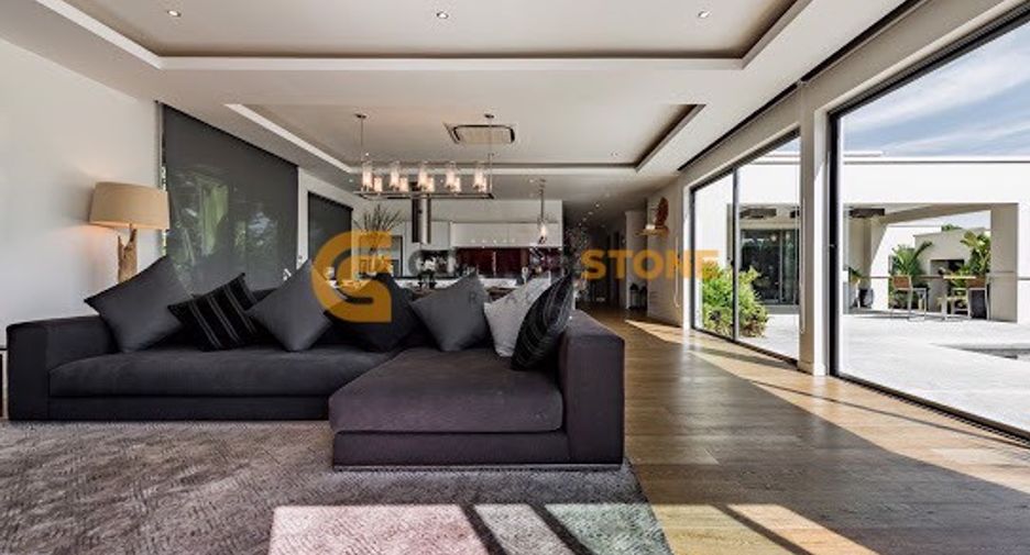 Haus zur Miete und zum Kauf mit 4 Zimmer in Bang Lamung, Chonburi