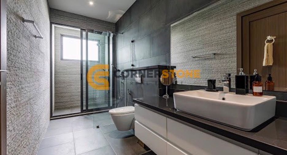 Haus zur Miete und zum Kauf mit 4 Zimmer in Bang Lamung, Chonburi