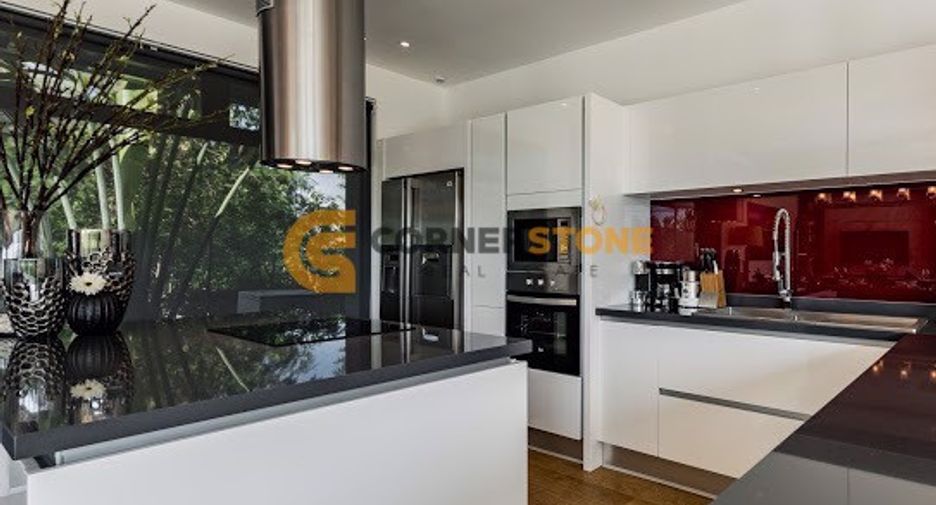 Haus zur Miete und zum Kauf mit 4 Zimmer in Bang Lamung, Chonburi