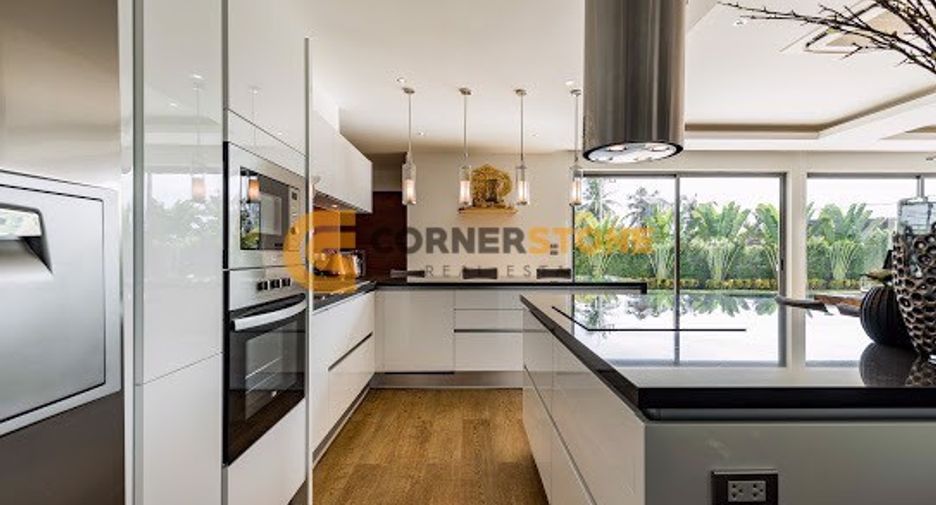 Haus zur Miete und zum Kauf mit 4 Zimmer in Bang Lamung, Chonburi