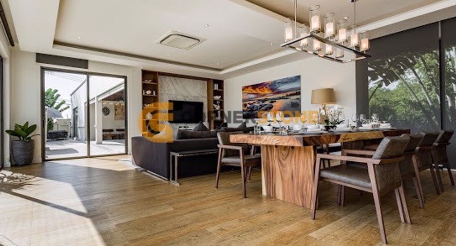 Haus zur Miete und zum Kauf mit 4 Zimmer in Bang Lamung, Chonburi
