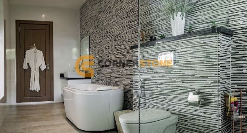 Haus zur Miete und zum Kauf mit 4 Zimmer in Bang Lamung, Chonburi