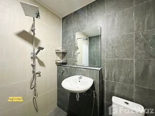 For sale 2 bed townhouse in Mueang Phitsanulok, Phitsanulok