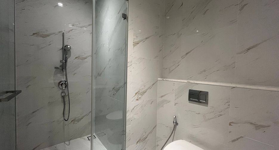 Condo en venta de 4 habitaciones en Bang Kho Laem, Bangkok