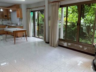 For sale 4 Beds house in Phaya Thai, Bangkok