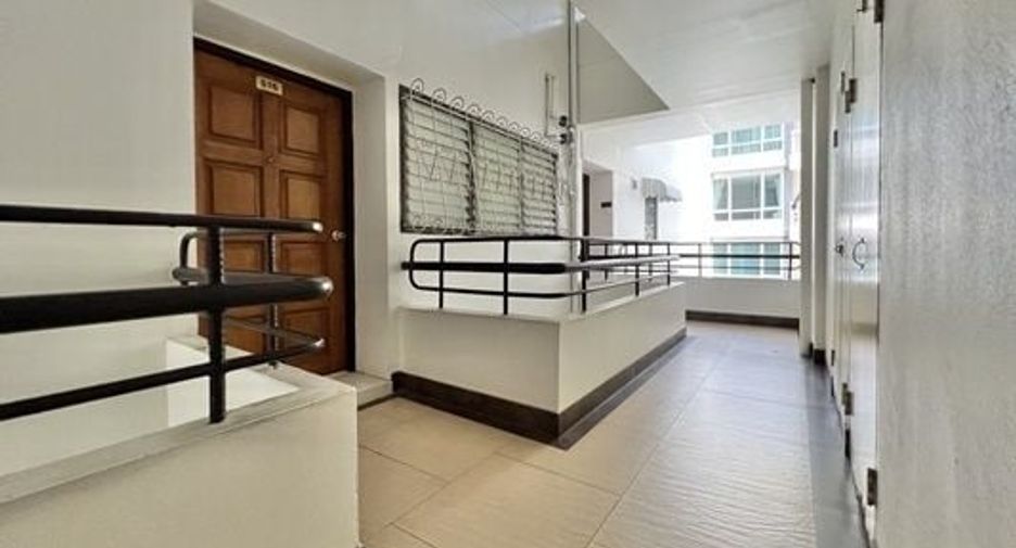 For sale 2 Beds condo in Khlong Toei, Bangkok