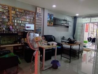 For sale 3 bed townhouse in Bang Khae, Bangkok