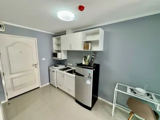 For sale 1 bed condo in Mueang Samut Prakan, Samut Prakan