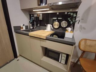 For sale 1 bed condo in Khlong Toei, Bangkok