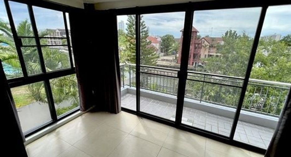For sale 3 bed house in Sattahip, Chonburi