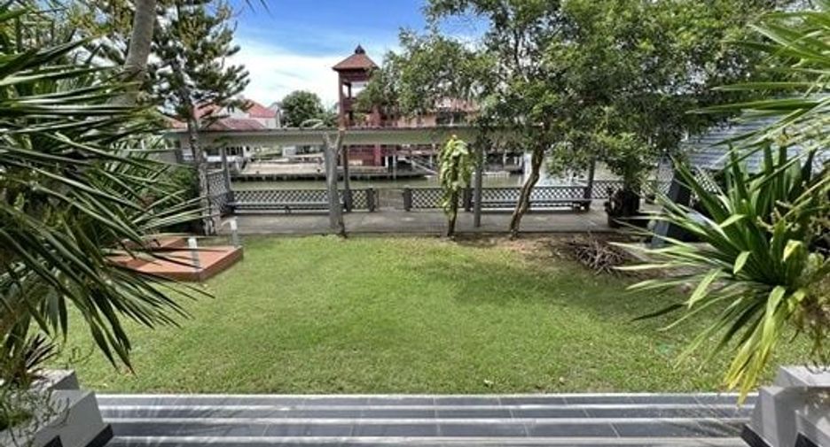 For sale 3 bed house in Sattahip, Chonburi