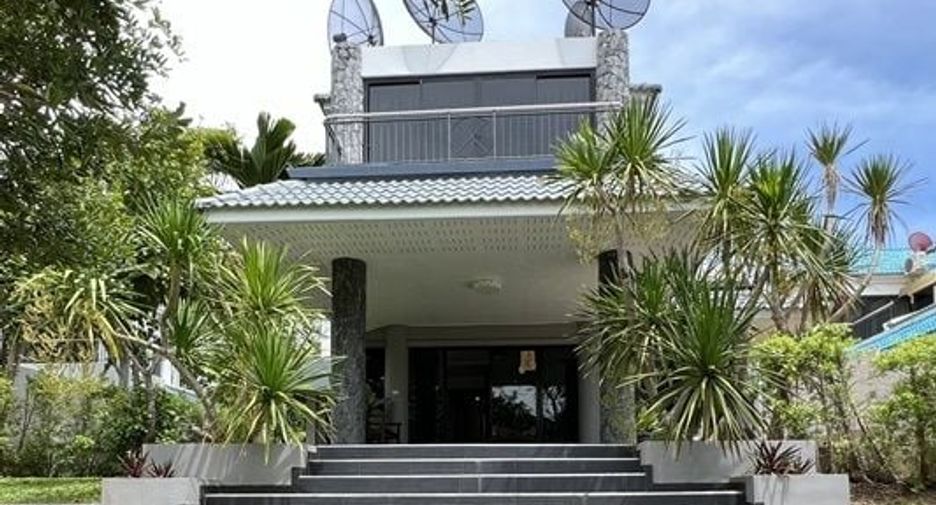 For sale 3 bed house in Sattahip, Chonburi