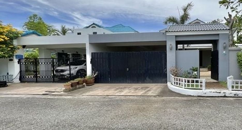 For sale 3 bed house in Sattahip, Chonburi