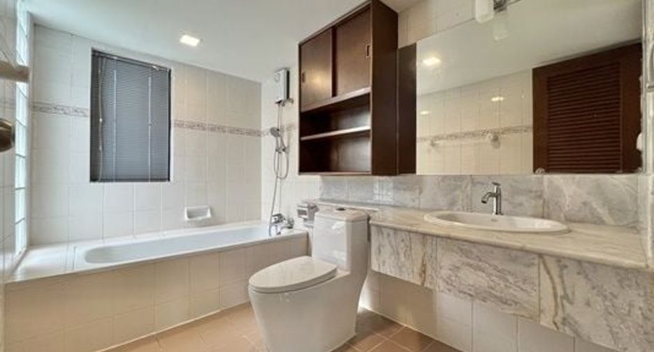 For sale 3 bed house in Sattahip, Chonburi