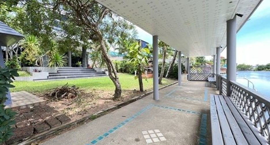 For sale 3 bed house in Sattahip, Chonburi
