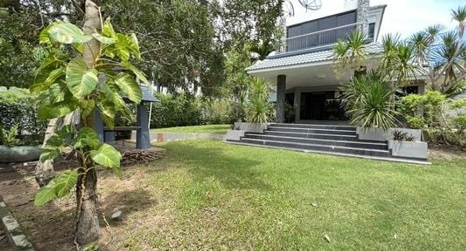 For sale 3 bed house in Sattahip, Chonburi