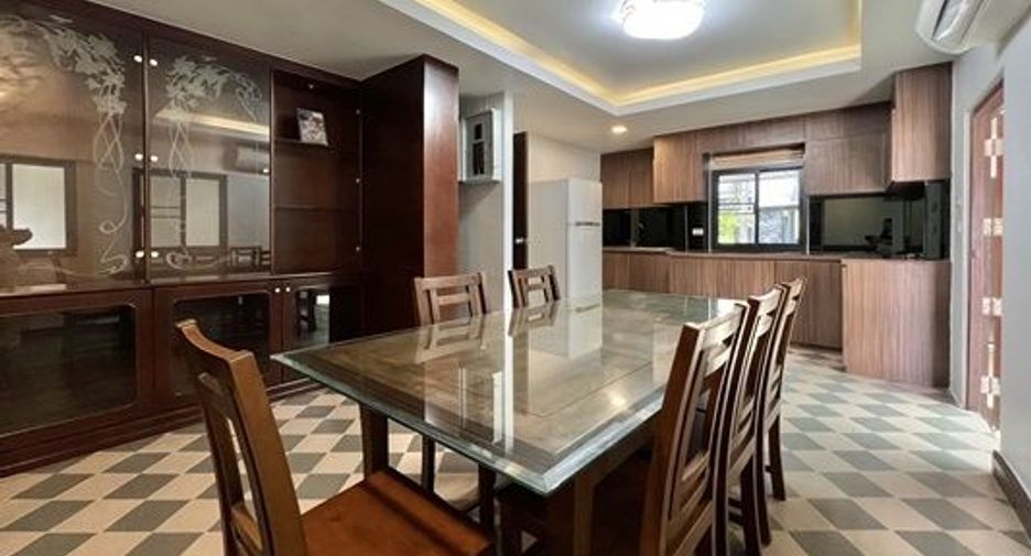 For sale 3 bed house in Sattahip, Chonburi