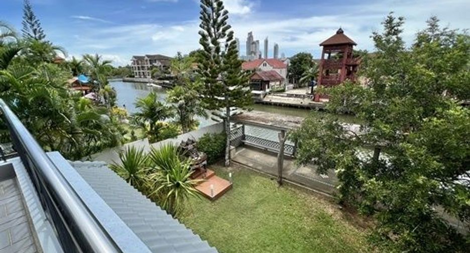 For sale 3 bed house in Sattahip, Chonburi