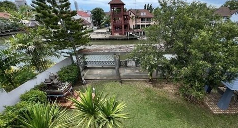 For sale 3 bed house in Sattahip, Chonburi