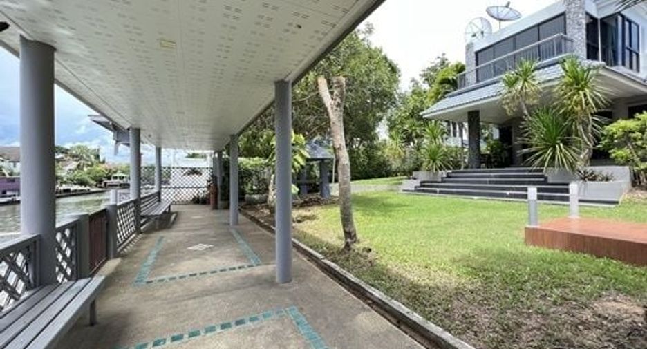 For sale 3 bed house in Sattahip, Chonburi