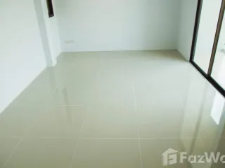For sale 7 Beds townhouse in Mueang Chiang Mai, Chiang Mai