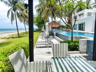 For rent 2 bed villa in Thap Sakae, Prachuap Khiri Khan