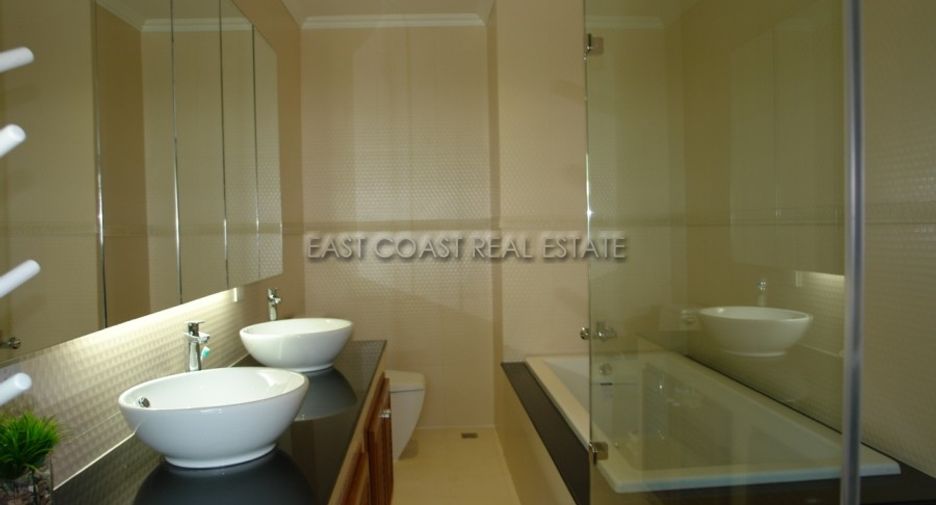 For rent and for sale 6 bed house in Bang Lamung, Chonburi