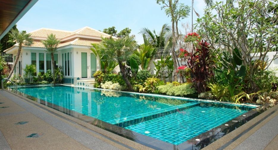 For rent and for sale 6 bed house in Bang Lamung, Chonburi