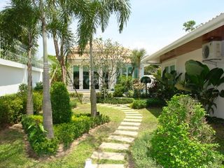 For rent and for sale 6 bed house in Bang Lamung, Chonburi