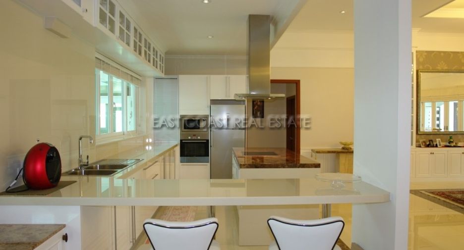 For rent and for sale 6 bed house in Bang Lamung, Chonburi