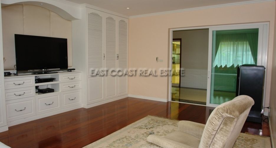 For rent and for sale 6 bed house in Bang Lamung, Chonburi
