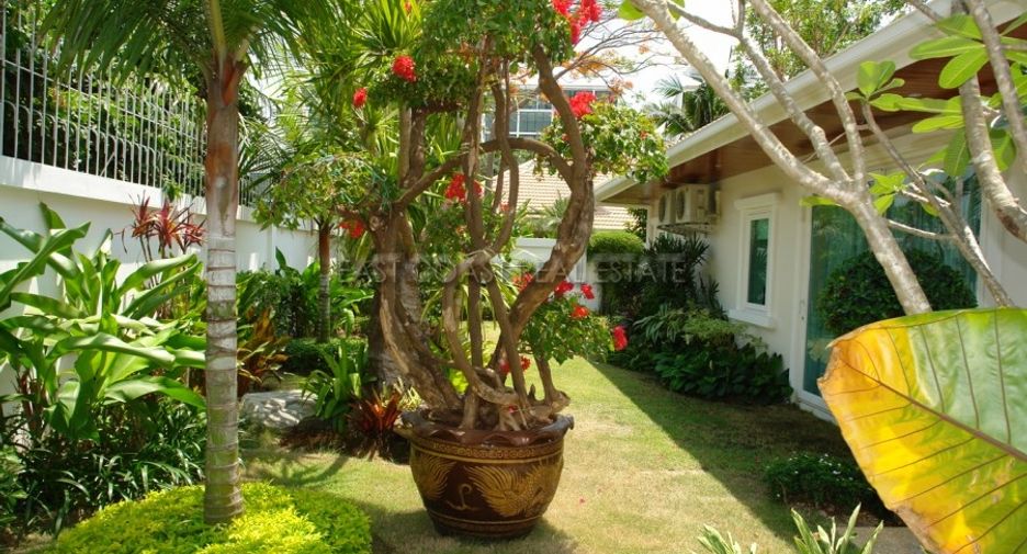 For rent and for sale 6 bed house in Bang Lamung, Chonburi
