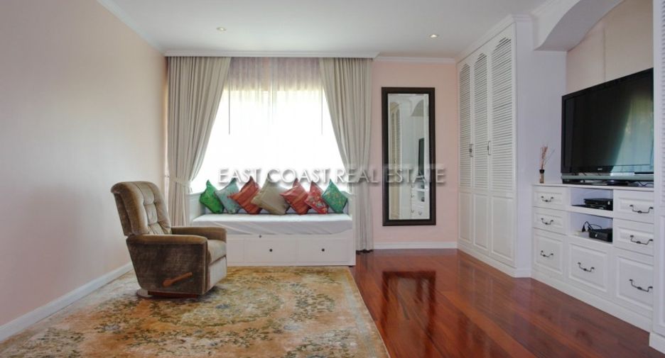 For rent and for sale 6 bed house in Bang Lamung, Chonburi